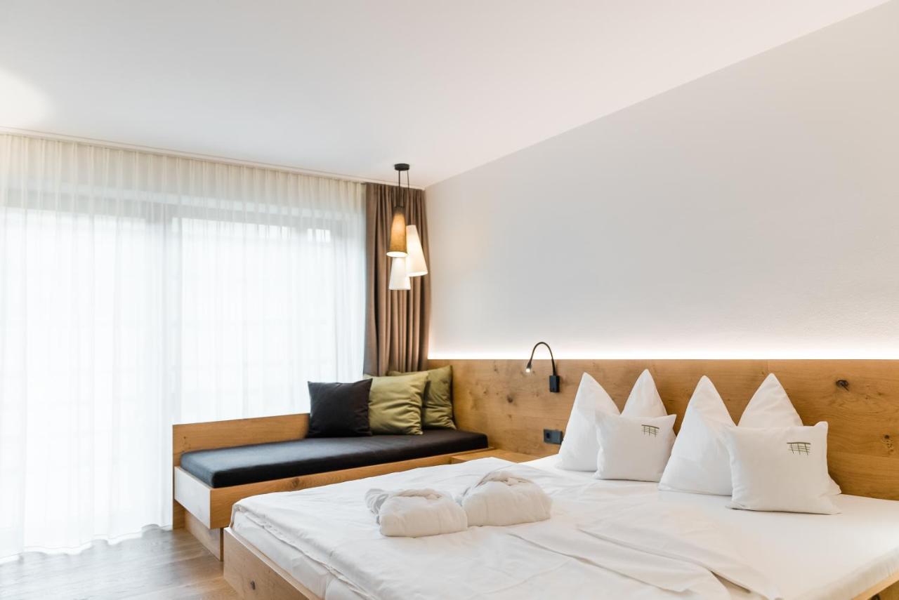Joas Natur.Hotel.B&B San Candido Exterior photo