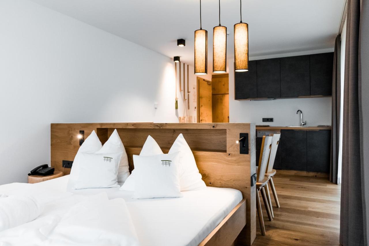 Joas Natur.Hotel.B&B San Candido Exterior photo
